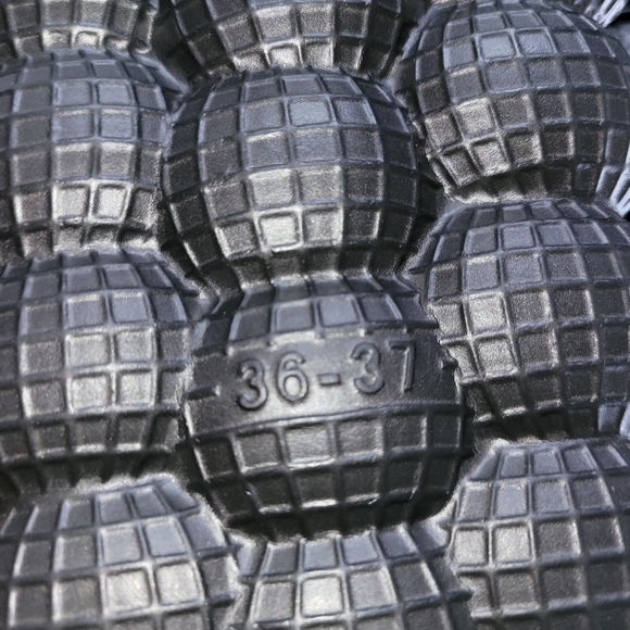 BLACK BUBBLE SHOES - Picture 2 of 6